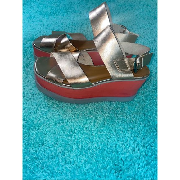 Free People Wegde Metallic Gold Straps size 38 women’s 8 - Picture 1 of 10